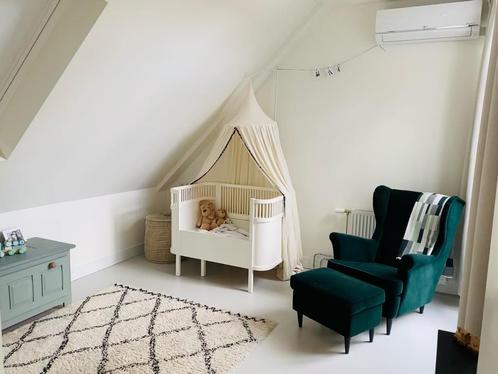 Hemeltje warm wit met zwart detail voor op de kinderkamer, Kinderen en Baby's, Kinderkamer | Inrichting en Decoratie, Zo goed als nieuw