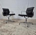 Vitra, Eames EA 208 Softpad draaistoel zwart leer chroom, Gebruikt, Twee, Zwart, Metaal