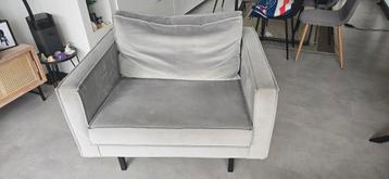 Loveseat be pure 