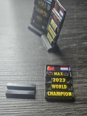 Max Verstappen World Champion Pitboards  1:12 1:18 en 1:24 