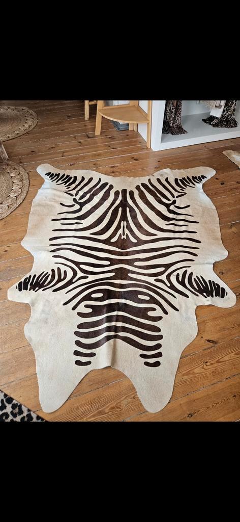 Zebraprint Koeienhuid Tapijt, Huis en Inrichting, Stoffering | Tapijten en Kleden, Nieuw, 100 tot 150 cm, 150 tot 200 cm, Overige vormen