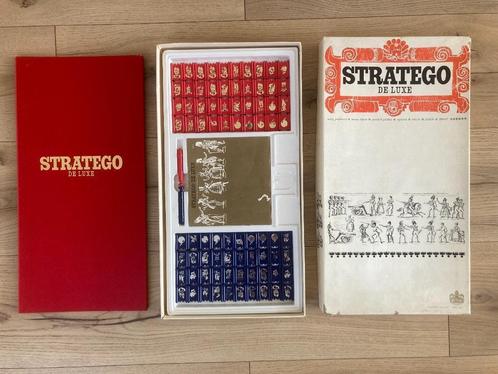 Stratego de Luxe, vintage, compleet, Hobby en Vrije tijd, Gezelschapsspellen | Bordspellen, Zo goed als nieuw, Een of twee spelers