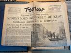 Trouw en De Spiegel - watersnoodramp 1953, Verzamelen, Tijdschriften, Kranten en Knipsels, Ophalen of Verzenden, 1940 tot 1960