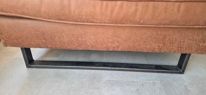 Bruine Hoekbank met Metalen Poten, Huis en Inrichting, Banken | Complete zithoeken, Zo goed als nieuw, Leer, Metaal, Stof, Ophalen