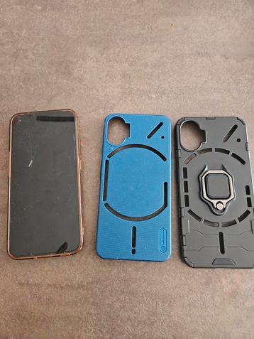 Nothing phone 1 met 2 extra hoesjes beschikbaar voor biedingen
