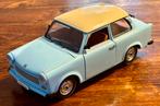 Trabant 601 sedan - model 1:18 - licht blauw, beige dak, Ophalen of Verzenden, Zo goed als nieuw, Overige merken