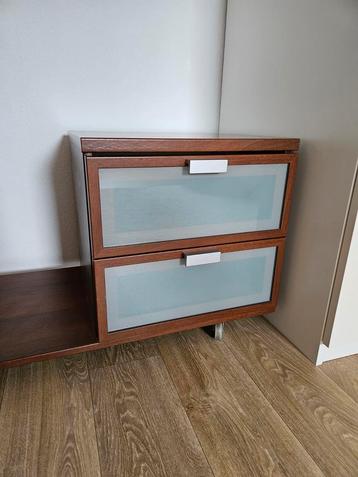 Ikea nachtkastje beschikbaar voor biedingen