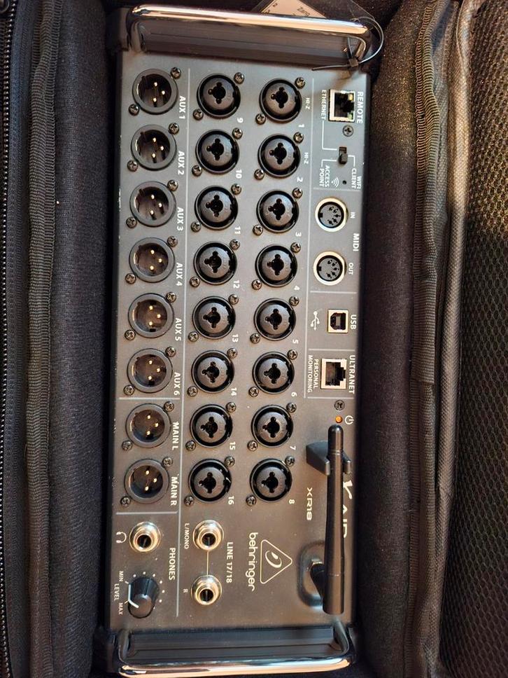 Behringer XR18 digitale mixer - Topstaat!, Muziek en Instrumenten, Kabels en Stekkers, Zo goed als nieuw, Apparatuur, Ophalen of Verzenden