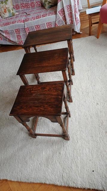 Setje bijzettafels, vintage beschikbaar voor biedingen