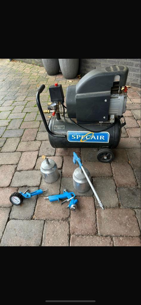 Compressor 10 bar met spuitpistool set, Doe-het-zelf en Verbouw, Compressors, Gebruikt, 10 bar of meer, Minder dan 25 liter, Minder dan 200 liter/min