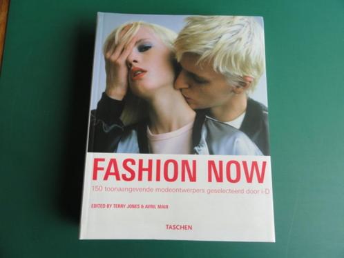 Fashion Now - Terry Jones & Avril Mair (Taschen), Boeken, Mode, Zo goed als nieuw, Mode algemeen, Verzenden
