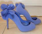 Karen Millen pumps maat 39 lavendelblauw peeptoe rozet, Pumps, Karen Millen, Zo goed als nieuw, Verzenden