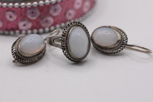 sieradenset ring en oorbellen, Sieraden, Tassen en Uiterlijk, Oorbellen, Zo goed als nieuw, Hangers, Overige materialen, Zilver