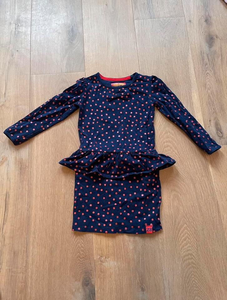 Z8 jurk met glitters 92/98, Kinderen en Baby's, Kinderkleding | Maat 92, Zo goed als nieuw, Meisje, Jurk of Rok, Ophalen of Verzenden