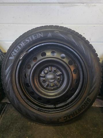 16 inch 5x114,3 winterbanden set beschikbaar voor biedingen