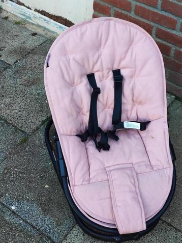 Roze wipstoeltje beschikbaar voor biedingen