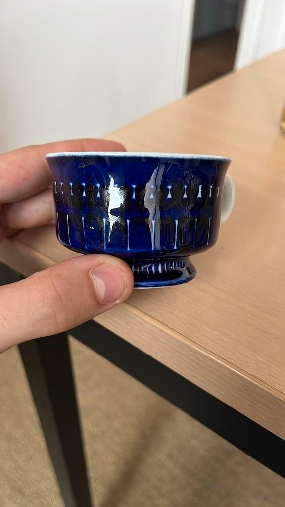 Arabia Finland kop en schotel, Antiek en Kunst, Antiek | Schalen, Ophalen of Verzenden