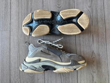 Balenciaga Triple S Sneakers Maat 45 beschikbaar voor biedingen