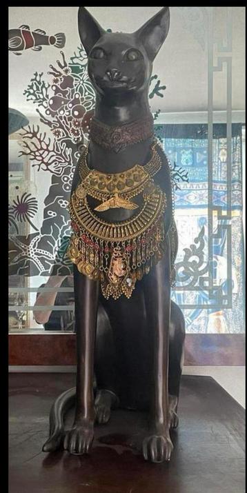 PRACHTIGE EGYPTISCHE BRONZEN BEELDEN VAN GODIN BASTET beschikbaar voor biedingen