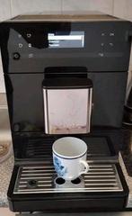 Miele cm 5310, Ophalen of Verzenden, Zo goed als nieuw, Koffiemachine