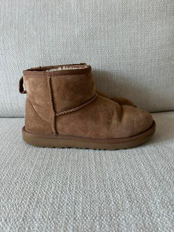 Ugg’s lage laarzen maat 36 bruin-cognac beschikbaar voor biedingen