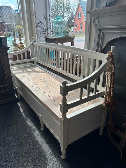 Zweedse bank carlotte antiek en brocante, Antiek en Kunst, Antiek | Meubels | Stoelen en Banken, Ophalen