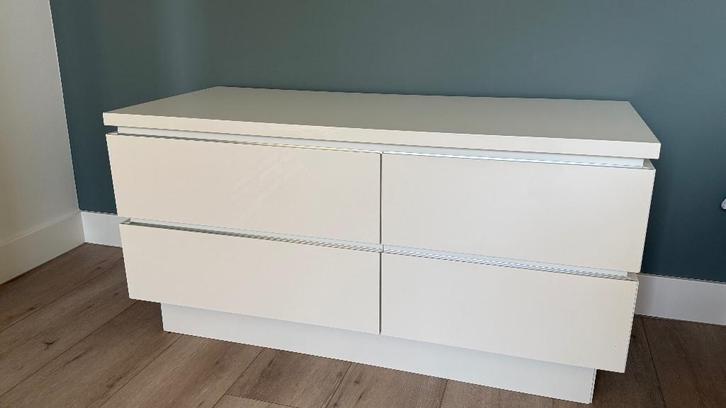 INTERLÜBKE Cube lage kast hoogglans, Huis en Inrichting, Kasten | Wandmeubels, Zo goed als nieuw, Minder dan 100 cm, Minder dan 150 cm