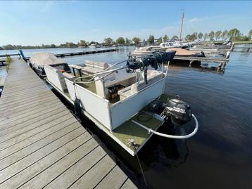Pontonboot partyboot feestboot 15pk Suzuki vaarbewijs vrij beschikbaar voor biedingen
