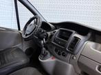 Opel Vivaro 2.5 CDTI L2H1 AIRCO / LANG / TREKHAAK (2011), Auto's, Voorwielaandrijving, Euro 5, Gebruikt, 2000 kg