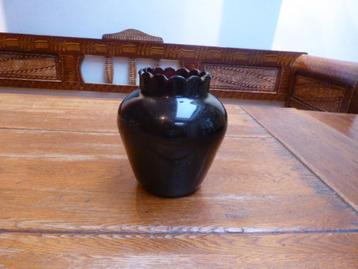 Art deco opaline glazen vaas, Doyen beschikbaar voor biedingen