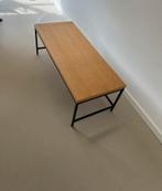 Pastoe salontafel hardhout op metalen onderstel, Huis en Inrichting, Tafels | Salontafels, Ophalen, 100 tot 150 cm, 50 tot 100 cm