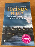 Lucinda Riley - De geheimen van de kostschool, Boeken, Ophalen, Zo goed als nieuw