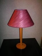 Lampvoet blank gelakt - met roze kap. EN MEER !!, Minder dan 50 cm, Nieuw, Ophalen of Verzenden
