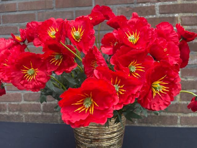 Nieuwe kunstbloemen rood boeket tafelboeket veldboeket, Huis en Inrichting, Woonaccessoires | Kunstplanten en Kunstbloemen, Nieuw
