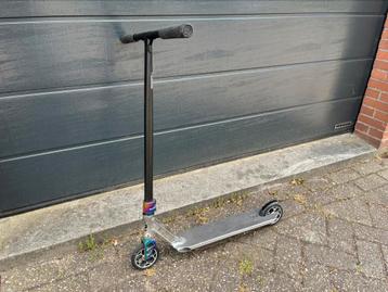 Zilvere Stuntstep beschikbaar voor biedingen