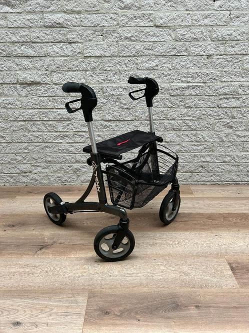 Invacare Dolomite Jazz rollator inklapbaar lichtgewicht XS, Diversen, Rollators, Zo goed als nieuw, Lichtgewicht, Opvouwbaar, Ophalen