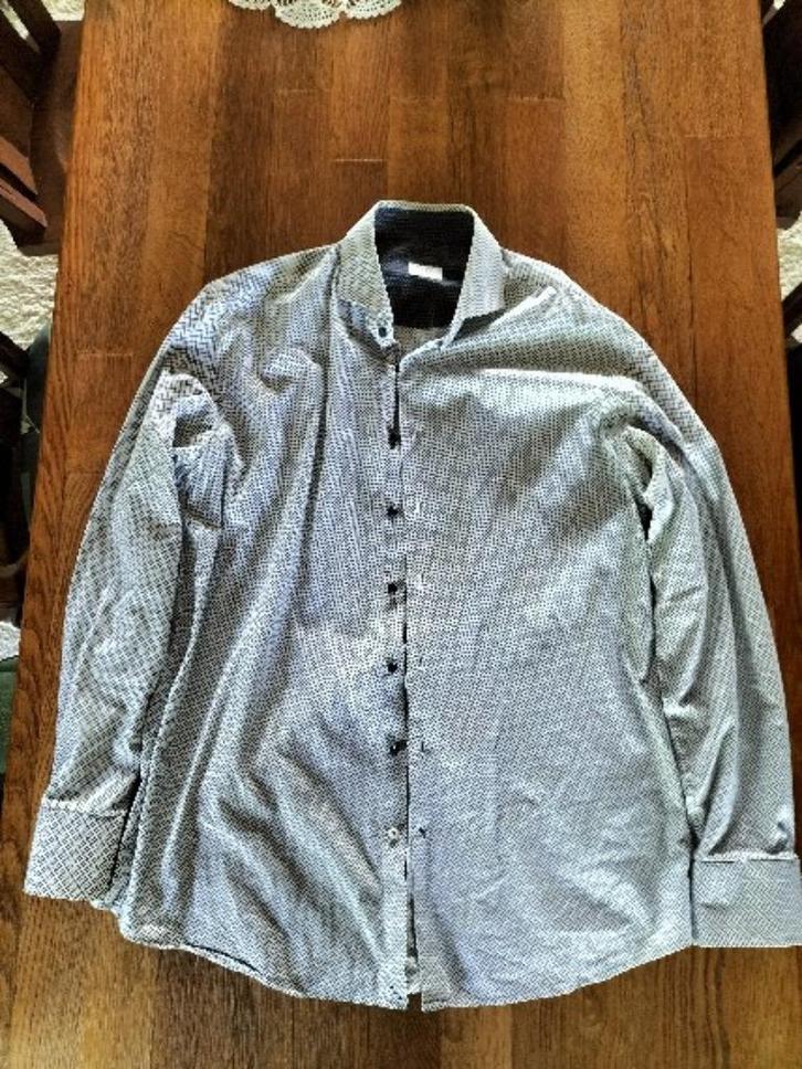 IN NIEUWSTAAT: HERENBLOUSE MERK "VAN GILS" MAAT 43 SLIMFIT !, Kleding | Heren, Overhemden, Zo goed als nieuw, Halswijdte 43/44 (XL)