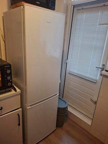 Koel/ vries combinatie   koelkast beschikbaar voor biedingen