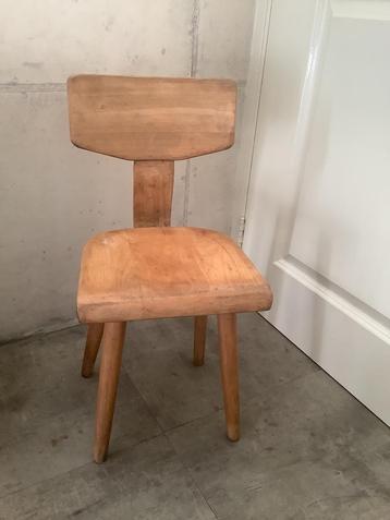 Kleuterstoeltje Schoolstoeltje vintage hout beuken sterk 20€ beschikbaar voor biedingen