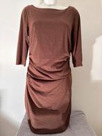 Vrouwelijke Madeleine jurk maat 42, Kleding | Dames, Jurken, Maat 42/44 (L), Zo goed als nieuw, Onder de knie, Verzenden