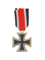 original ww2 german iron cross second class - 25, Verzamelen, Ophalen of Verzenden, Duitsland