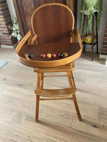 houten tafelstoel kinderstoel nostalgie jaren '50 beschikbaar voor biedingen