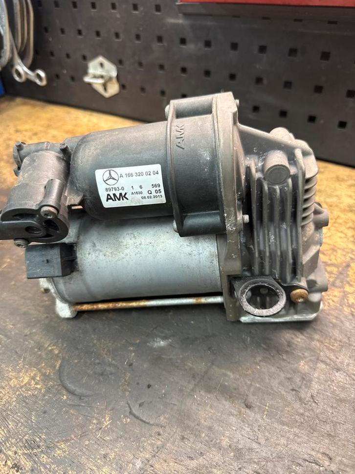 Mercedes-Benz Luchtvering Compressor A1663200204, Auto-onderdelen, Airco en Verwarming, Mercedes-Benz, Gebruikt, Ophalen of Verzenden