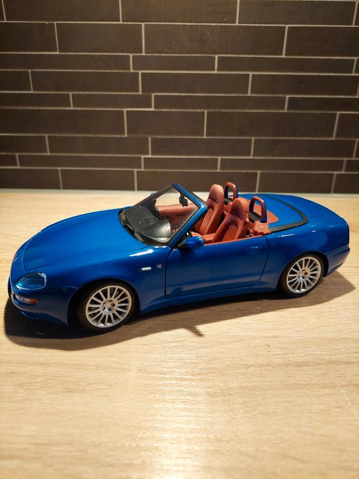 Bburago 1:18 Maserati Spyder GT - in doos, Hobby en Vrije tijd, Modelauto's | 1:18, Nieuw, Auto, Bburago, Ophalen of Verzenden