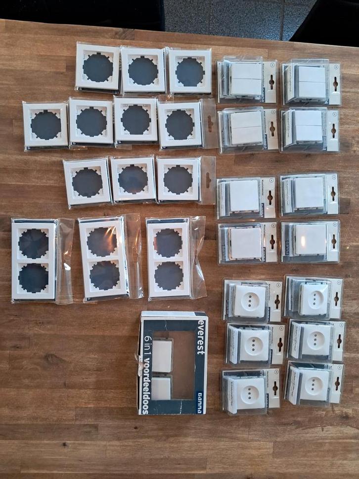 Gamma Everest Schakelmateriaal - Complete Set, Doe-het-zelf en Verbouw, Elektra en Kabels, Nieuw, Schakelaar, Ophalen of Verzenden