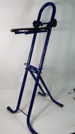 Strijkstoel blauw metaal, werkstoel verstelbaar. S39, In hoogte verstelbaar, Gebruikt, Ophalen of Verzenden