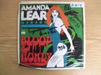 AMANDA LEAR    BLOOD & HONEY / SHE'S GOT THE DEVIL IN HER, 7 inch, Single, Ophalen of Verzenden, Zo goed als nieuw