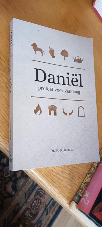 	Klaassen, DR. M.	/ Daniel, profeet voor vandaag beschikbaar voor biedingen