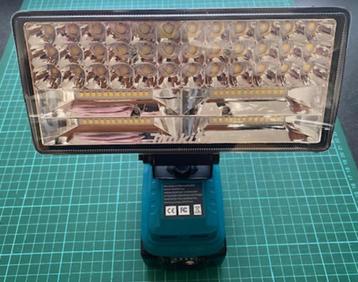 Grote Accu werklamp voor (18V)Makita Accu's beschikbaar voor biedingen