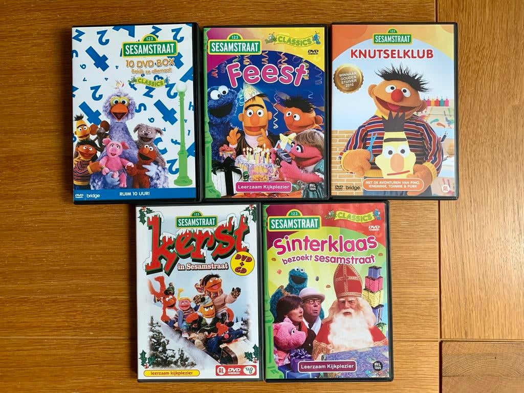 TE KOOP: dvd pakket van Sesamstraat ZGAN, Cd's en Dvd's, Dvd's | Kinderen en Jeugd, Alle leeftijden, Boxset, Ophalen of Verzenden